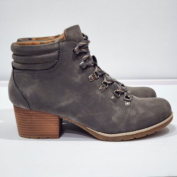 Boc Alder Comfort Bootie Size 10 M Light Gray Faux Leather Block Heels Lace Up - Picture 1 of 13